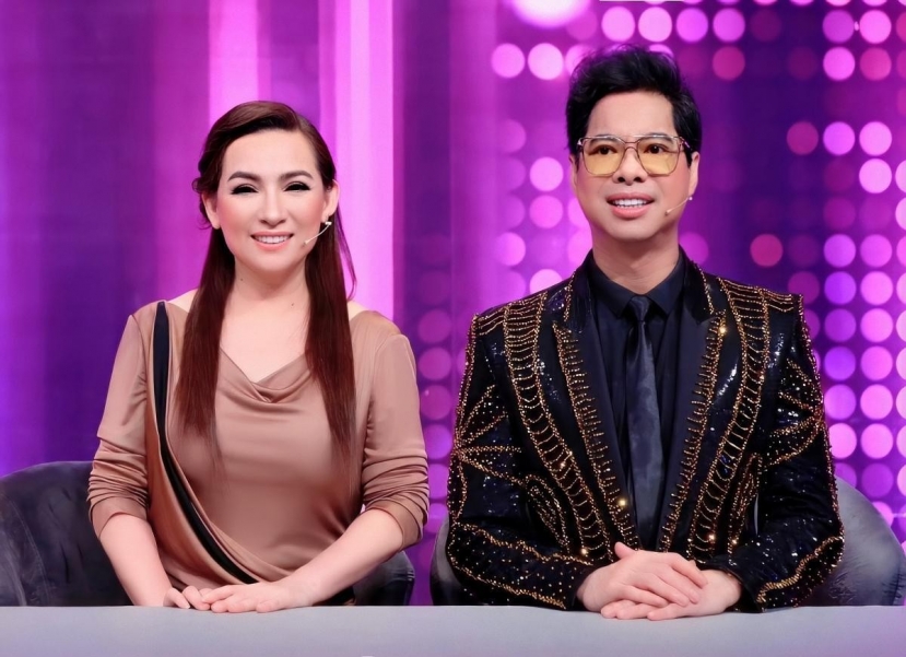 Ngọc Sơn là đồng nghiệp thân thiết của Phi Nhung Ngọc Sơn là đồng nghiệp thân thiết của Phi Nhung