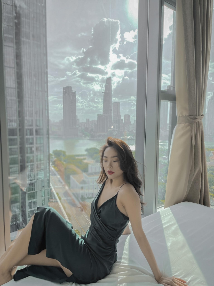 Vóc dáng mảnh mai, thần thái chuẩn model... bảo sao fan say mê như điếu đổ Vóc dáng mảnh mai, thần thái chuẩn model... bảo sao fan say mê như điếu đổ