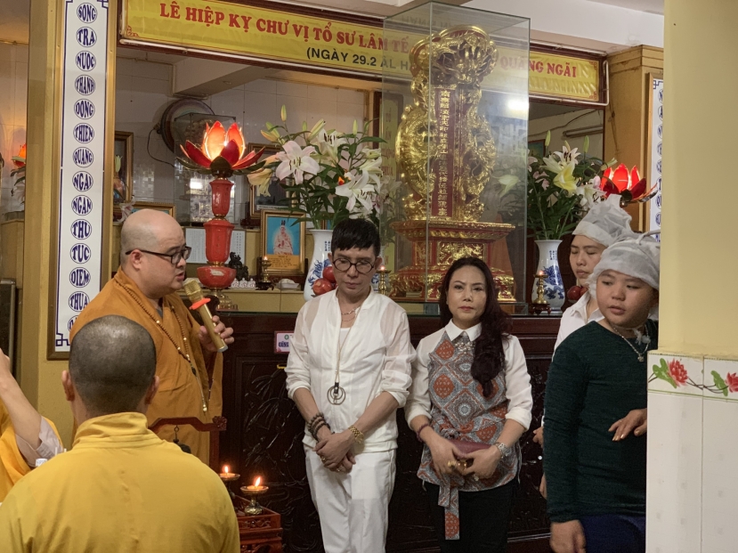 Long Nhật đứng ra lo liệu tang lễ cho bạn thân Long Nhật đứng ra lo liệu tang lễ cho bạn thân
