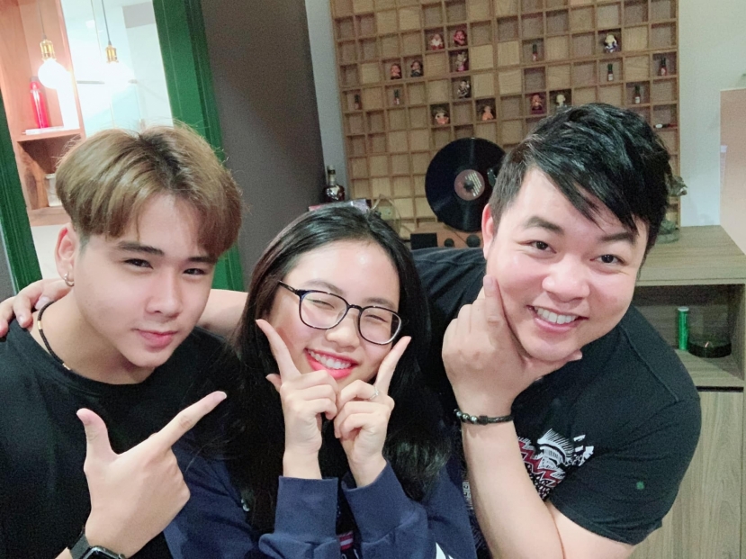 Hiện tại Quang Lê chỉ có 3 người con nuôi Hiện tại Quang Lê chỉ có 3 người con nuôi