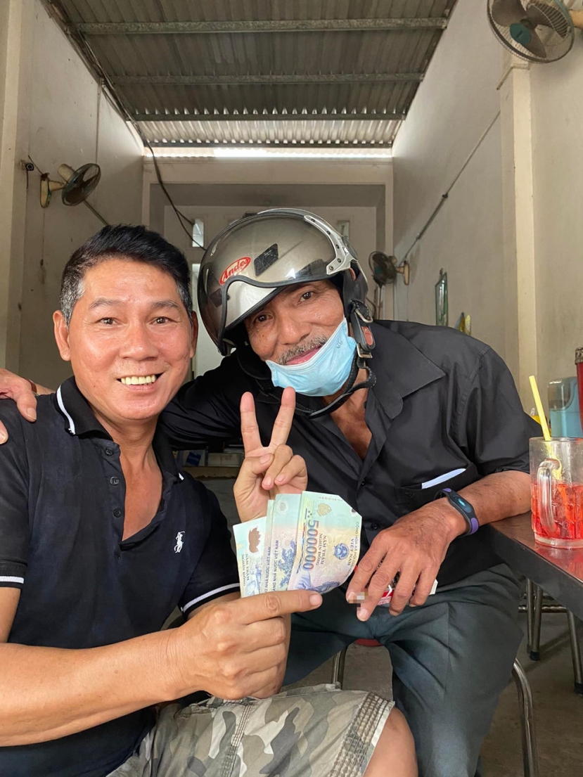 Anh Tòng - người hậu thuẫn NS Thương Tín lần 2 Anh Tòng - người hậu thuẫn NS Thương Tín lần 2