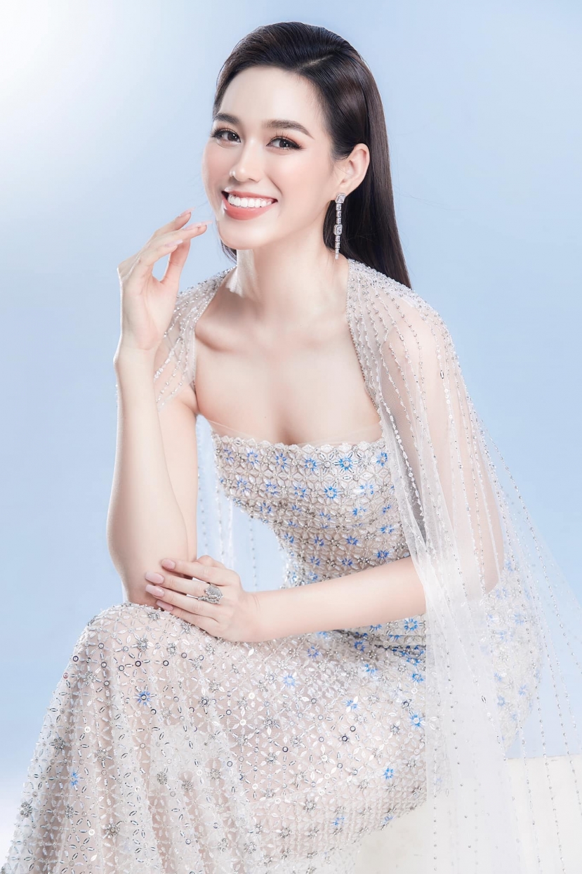 Các Miss hôm nay: Kim Duyên có cơ hội lọt Top, chạy nước rút; Đỗ Hà báo tin buồn, dự đoán vị trí; Thùy Tiên bị chụp lén, nhận quà ‘khủng’ - Ảnh 6 Các Miss hôm nay: Kim Duyên có cơ hội lọt Top, chạy nước rút; Đỗ Hà báo tin buồn, dự đoán vị trí; Thùy Tiên bị chụp lén, nhận quà ‘khủng’ - Ảnh 6