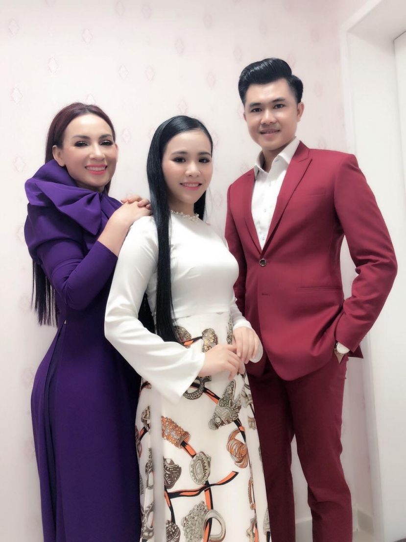 Thành công ngày hôm nay của Phú Quí có một phần không nhỏ sự hỗ trợ của Phi Nhung Thành công ngày hôm nay của Phú Quí có một phần không nhỏ sự hỗ trợ của Phi Nhung