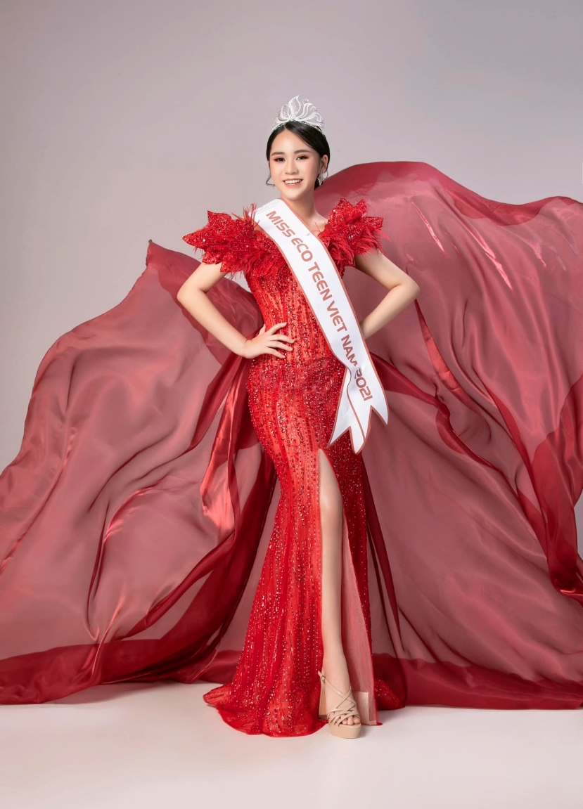 Trước khi rời Việt Nam 'đem chuông đi đánh xứ người' Bella Vu từng được Minh Tú hướng dẫn nhiều kỹ năng trình diễn Trước khi rời Việt Nam 'đem chuông đi đánh xứ người' Bella Vu từng được Minh Tú hướng dẫn nhiều kỹ năng trình diễn