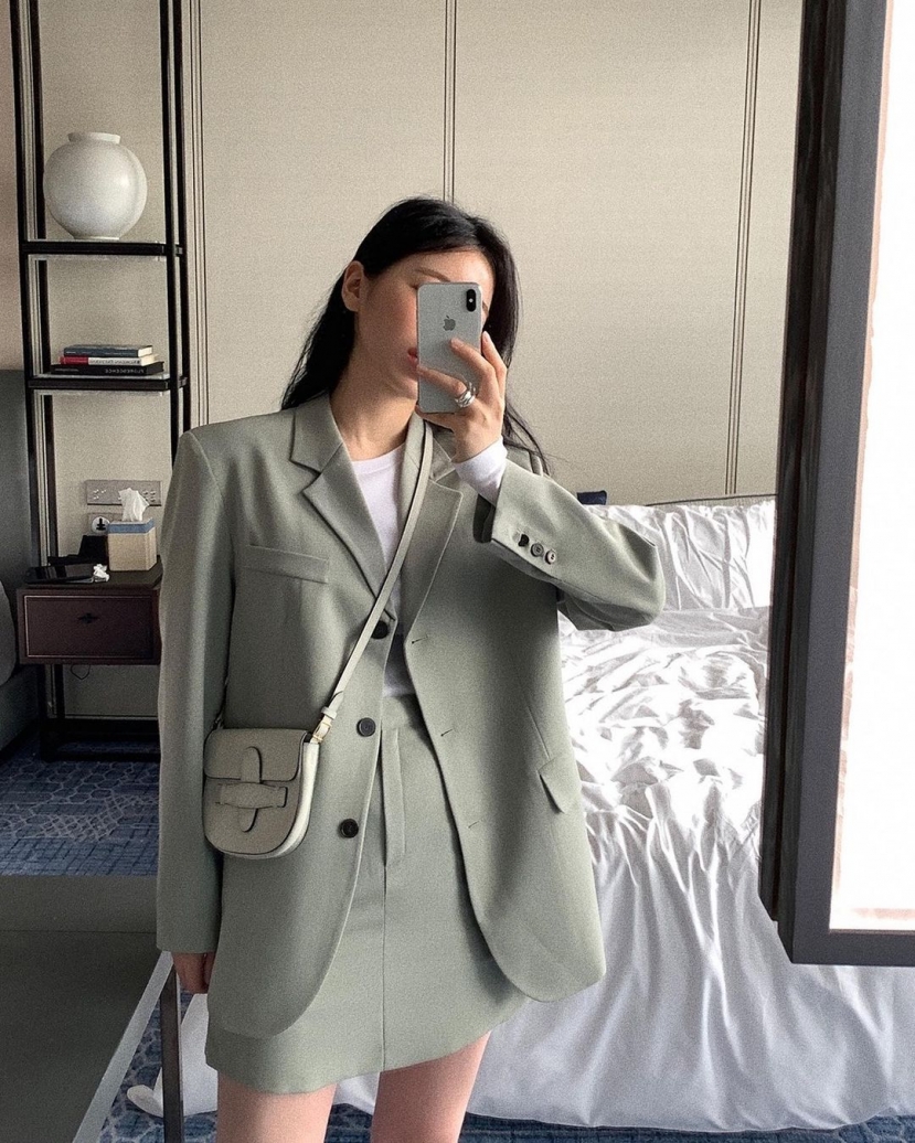 Tết dương không được đi 'quẩy', ở nhà diện váy áo này 'sống ảo' sẽ cho ra rổ ảnh đẹp hết nước chấm - Ảnh 6 Tết dương không được đi 'quẩy', ở nhà diện váy áo này 'sống ảo' sẽ cho ra rổ ảnh đẹp hết nước chấm - Ảnh 6