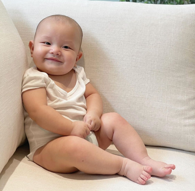Đúng là người thành công luôn có lối đi riêng, nhìn khoảnh khắc của cậu út nhà Hồ Ngọc Hà sẽ rõ - Ảnh 1 Đúng là người thành công luôn có lối đi riêng, nhìn khoảnh khắc của cậu út nhà Hồ Ngọc Hà sẽ rõ - Ảnh 1