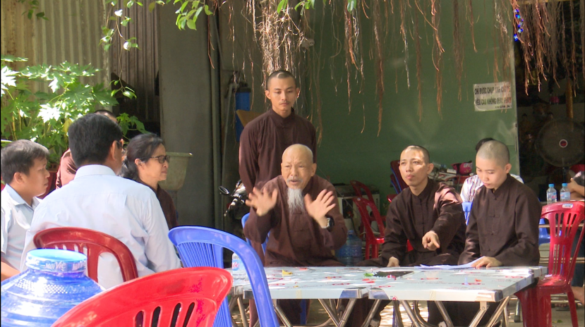 Sau nhiều ngày tích cực điều tra, hôm nay cơ quan CA tỉnh Long An đã chính thức khởi tố Tịnh Thất Bồng Lai vì hàng loạt sai phạm Sau nhiều ngày tích cực điều tra, hôm nay cơ quan CA tỉnh Long An đã chính thức khởi tố Tịnh Thất Bồng Lai vì hàng loạt sai phạm