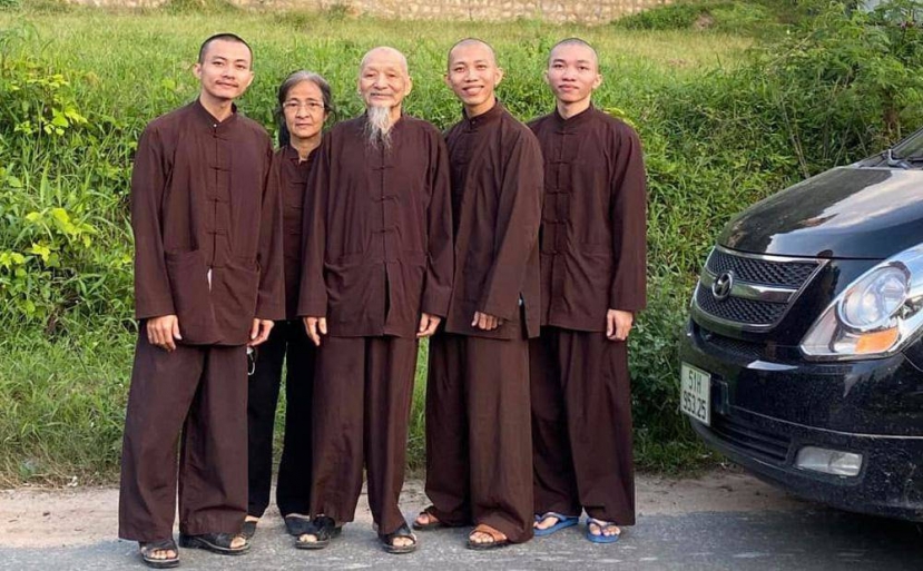 Ông Lê Tùng Vân và 3 bị can bị tạm giam đều thành khẩn trong quá trình khai báo Ông Lê Tùng Vân và 3 bị can bị tạm giam đều thành khẩn trong quá trình khai báo