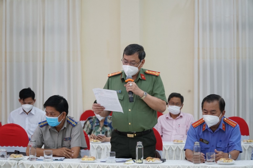 Phó Giám đốc CA tỉnh Long An cho biết hiện tại cơ quan chức năng chưa khởi tố thêm tội danh đối với ông Vân và các bị can liên quan Phó Giám đốc CA tỉnh Long An cho biết hiện tại cơ quan chức năng chưa khởi tố thêm tội danh đối với ông Vân và các bị can liên quan