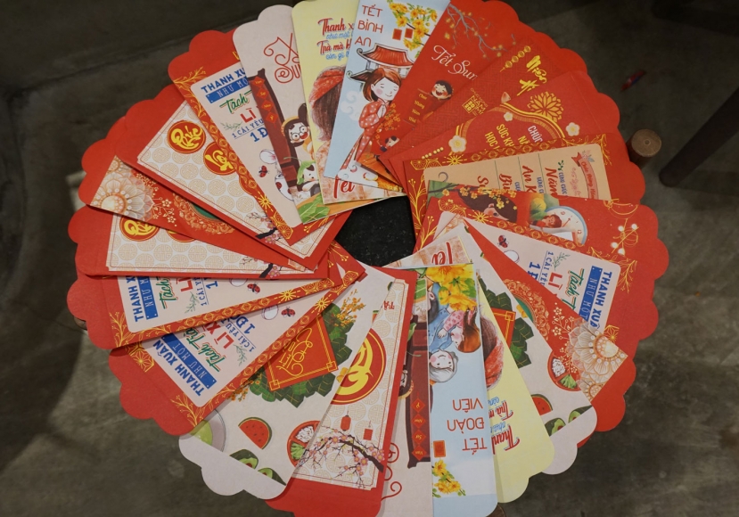 Nhiều người quan niệm lì xì 2 đô sẽ mang lại may mắn, làm ăn phát tài phát lộc Nhiều người quan niệm lì xì 2 đô sẽ mang lại may mắn, làm ăn phát tài phát lộc