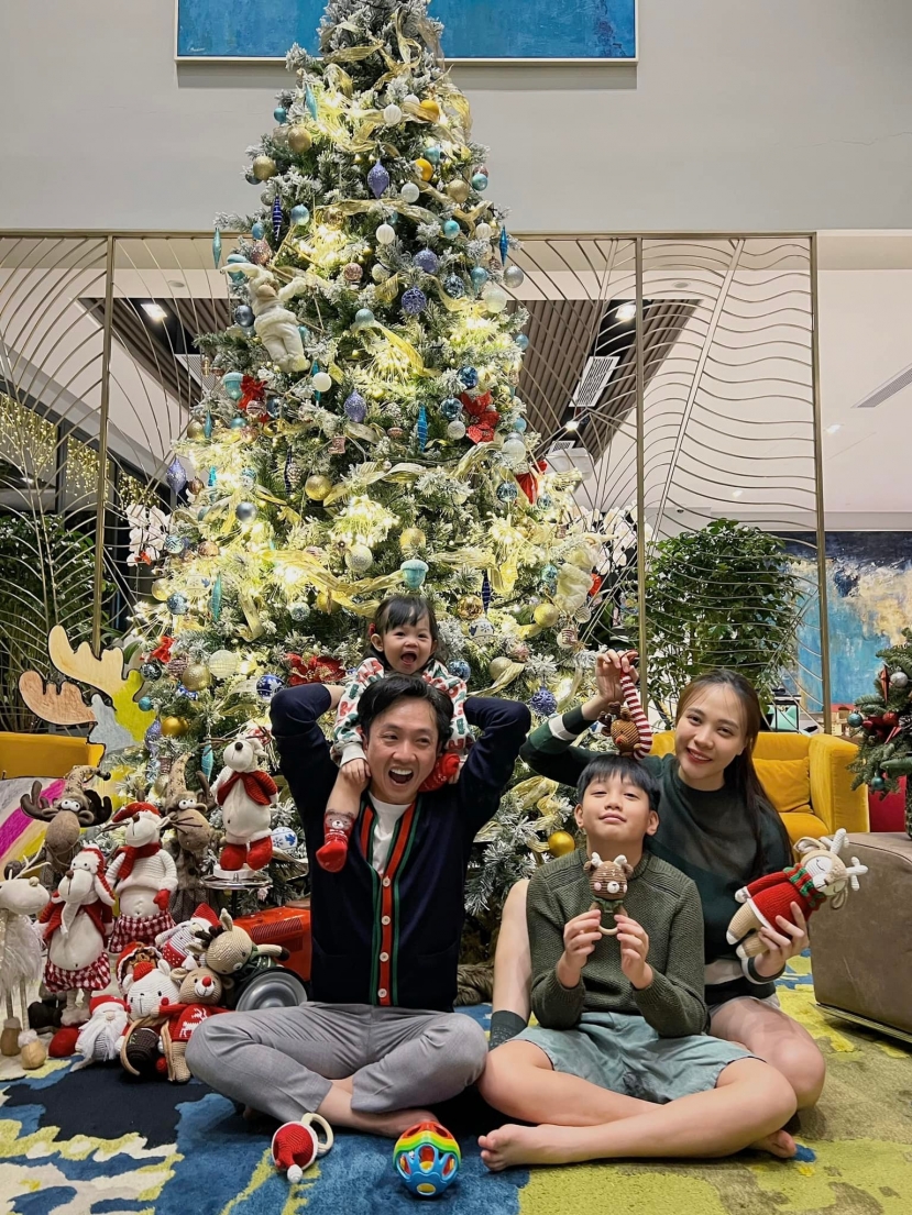 Kể từ khi có ái nữ, cuộc sống hôn nhân của Đàm Thu Trang - Cường Đô La nhộn nhịp hơn hẳn Kể từ khi có ái nữ, cuộc sống hôn nhân của Đàm Thu Trang - Cường Đô La nhộn nhịp hơn hẳn