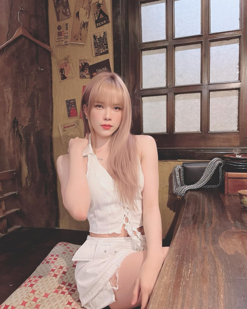 Thời gian qua, Thiều Bảo Trâm tích cực thả thính trên mạng xã hội Thời gian qua, Thiều Bảo Trâm tích cực thả thính trên mạng xã hội