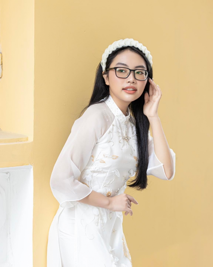 Phương Mỹ Chi để lại dấu ấn sâu đậm trong trái tim khán giả bởi tài năng, nhan sắc cùng tính cách hòa đồng vui vẻ Phương Mỹ Chi để lại dấu ấn sâu đậm trong trái tim khán giả bởi tài năng, nhan sắc cùng tính cách hòa đồng vui vẻ