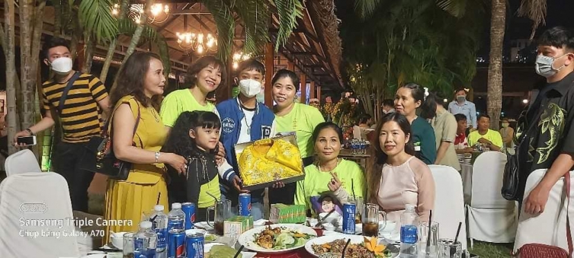Hồ Văn Cường có việc làm táo tợn 'vượt sức tưởng tượng' sau 6 tháng Phi Nhung mất, dân tình đào lại phốt cũ - Ảnh 1 Hồ Văn Cường có việc làm táo tợn 'vượt sức tưởng tượng' sau 6 tháng Phi Nhung mất, dân tình đào lại phốt cũ - Ảnh 1