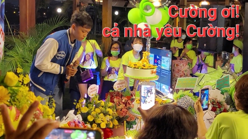 Hồ Văn Cường đón sinh nhật tuổi 19 trong niềm vui và hạnh phúc Hồ Văn Cường đón sinh nhật tuổi 19 trong niềm vui và hạnh phúc
