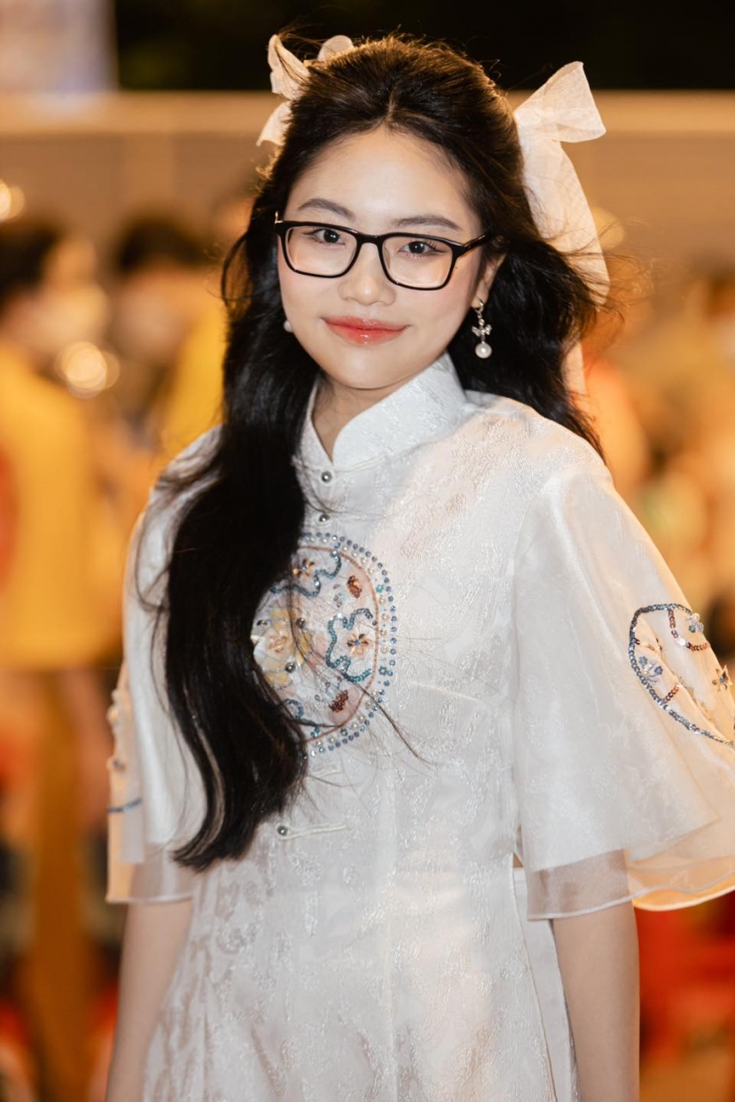 Cô luôn cố gắng để phát triển sự nghiệp, cải thiện điều kiện sống cho gia đình Cô luôn cố gắng để phát triển sự nghiệp, cải thiện điều kiện sống cho gia đình