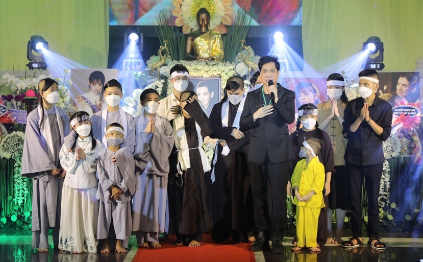 Cuộc sống con nuôi Phi Nhung đang dần ổn định sau 6 tháng Phi Nhung mất, các bé được sống tình yêu của người thân Cuộc sống con nuôi Phi Nhung đang dần ổn định sau 6 tháng Phi Nhung mất, các bé được sống tình yêu của người thân
