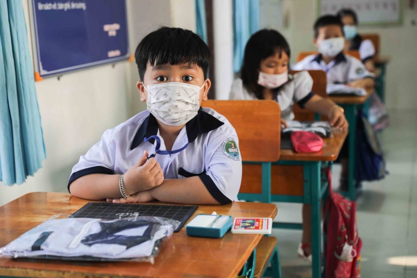 Nhiều trường tiểu học, THCS thuộc quận nội thành Hà Nội đang tổ chức khảo sát, lấy ý kiến phụ huynh về việc cho học sinh tiểu học và lớp 6 trở lại trường học trực tiếp Nhiều trường tiểu học, THCS thuộc quận nội thành Hà Nội đang tổ chức khảo sát, lấy ý kiến phụ huynh về việc cho học sinh tiểu học và lớp 6 trở lại trường học trực tiếp