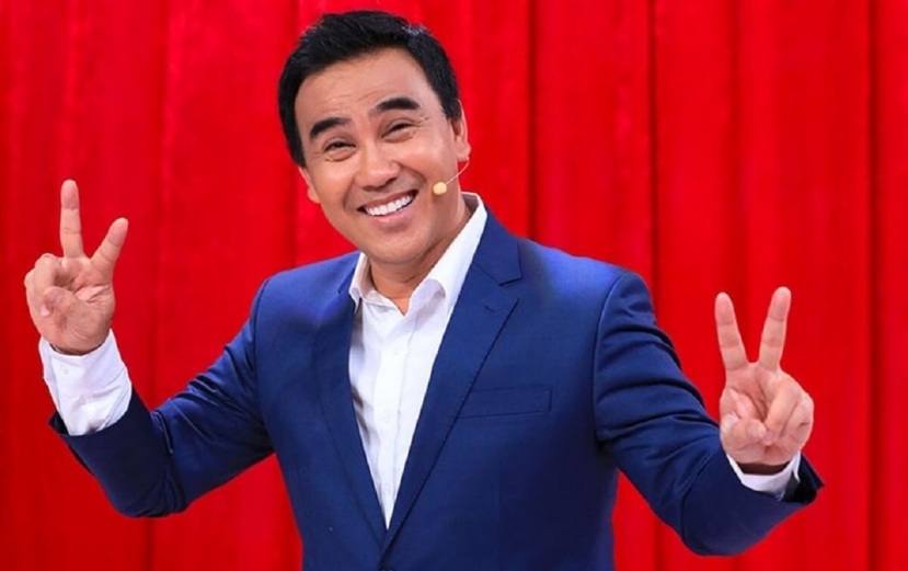 Những việc làm ý nghĩa của nam MC khiến khán giả vô cùng cảm kích, xúc động. Những việc làm ý nghĩa của nam MC khiến khán giả vô cùng cảm kích, xúc động.