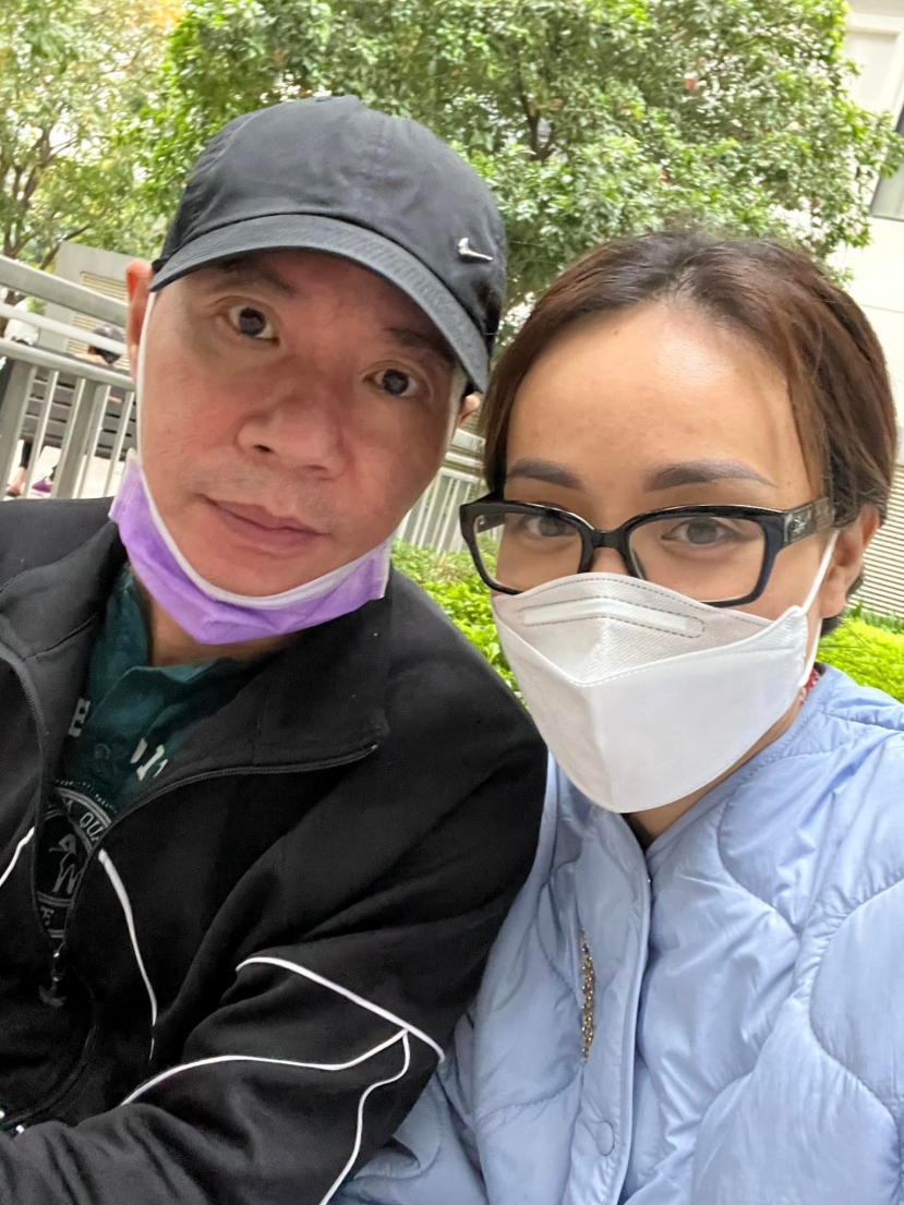 Dưới sự giúp đỡ của vợ trẻ Ngọc Hà, tình hình sức khỏe của 'cô Đẩu' ngày càng tiến triển tích cực Dưới sự giúp đỡ của vợ trẻ Ngọc Hà, tình hình sức khỏe của 'cô Đẩu' ngày càng tiến triển tích cực