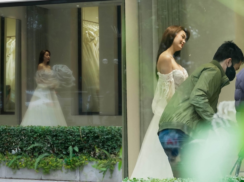 Minh Hằng đã đi thử váy cưới tại Hà Nội Minh Hằng đã đi thử váy cưới tại Hà Nội