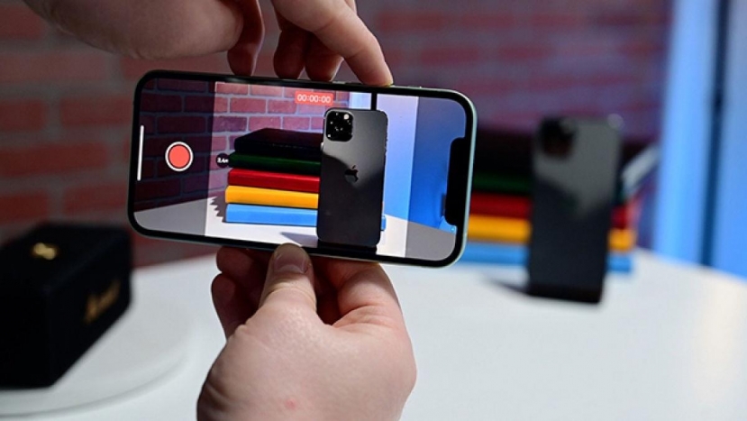 iPhone 12 có khả năng quay video cực tốt iPhone 12 có khả năng quay video cực tốt
