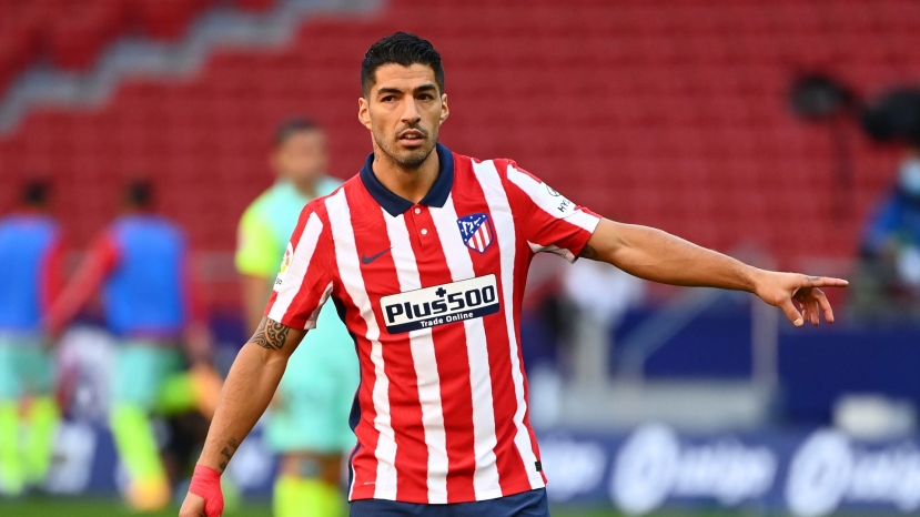 Suarez và các đồng đội gặp khó tại El Sadar (Ảnh: Twitter) Suarez và các đồng đội gặp khó tại El Sadar (Ảnh: Twitter)