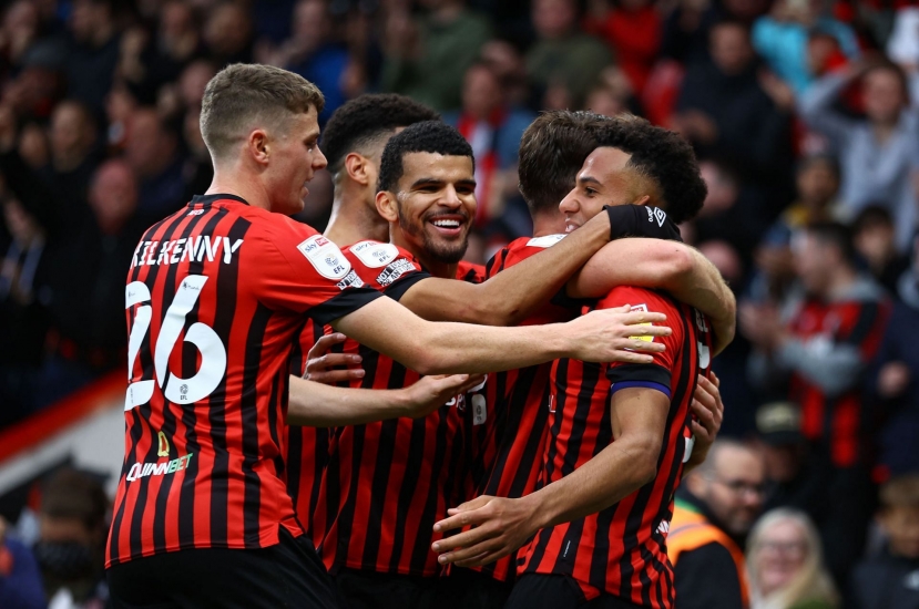 Nhận định Swansea vs Bournemouth (2h45 23/02/2022) vòng 34 Hạng nhất Anh: Đội khách khẳng định vị thế Nhận định Swansea vs Bournemouth (2h45 23/02/2022) vòng 34 Hạng nhất Anh: Đội khách khẳng định vị thế