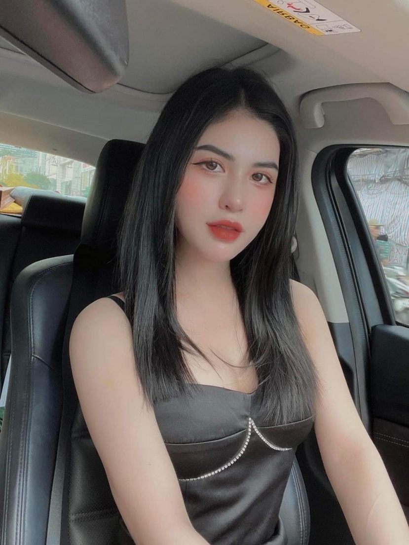 Hương Trần được khen ngày càng đẹp sau khi trở về cuộc sống độc thân. Ảnh: FB Hương Trần. Hương Trần được khen ngày càng đẹp sau khi trở về cuộc sống độc thân. Ảnh: FB Hương Trần.