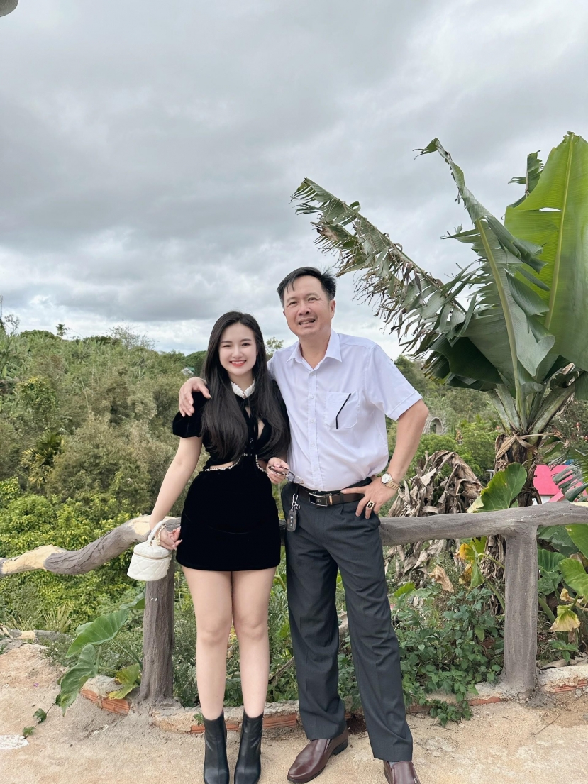 Câu chuyện đằng sau thành công của tiktoker nữ doanh nhân trẻ tuổi Trần Thị Thuỳ Linh tại Đà Nẵng - Ảnh 3 Câu chuyện đằng sau thành công của tiktoker nữ doanh nhân trẻ tuổi Trần Thị Thuỳ Linh tại Đà Nẵng - Ảnh 3