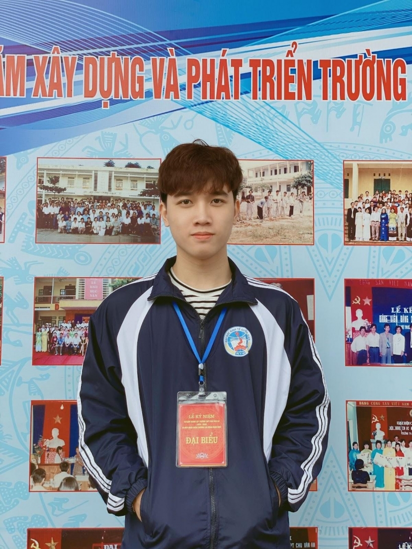 Đỗ Mạnh Dũng - Tân cử nhân xuất sắc Đại học Kinh tế Quốc dân Đỗ Mạnh Dũng - Tân cử nhân xuất sắc Đại học Kinh tế Quốc dân