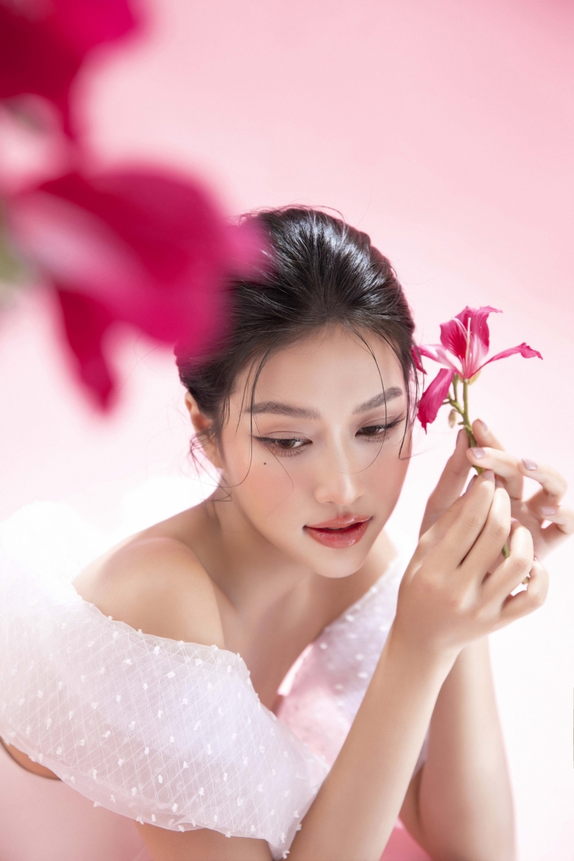 Nhan sắc thay đổi của Thiên Ân sau ồn ào bị miệt thị ngoại hình - Ảnh 2 Nhan sắc thay đổi của Thiên Ân sau ồn ào bị miệt thị ngoại hình - Ảnh 2