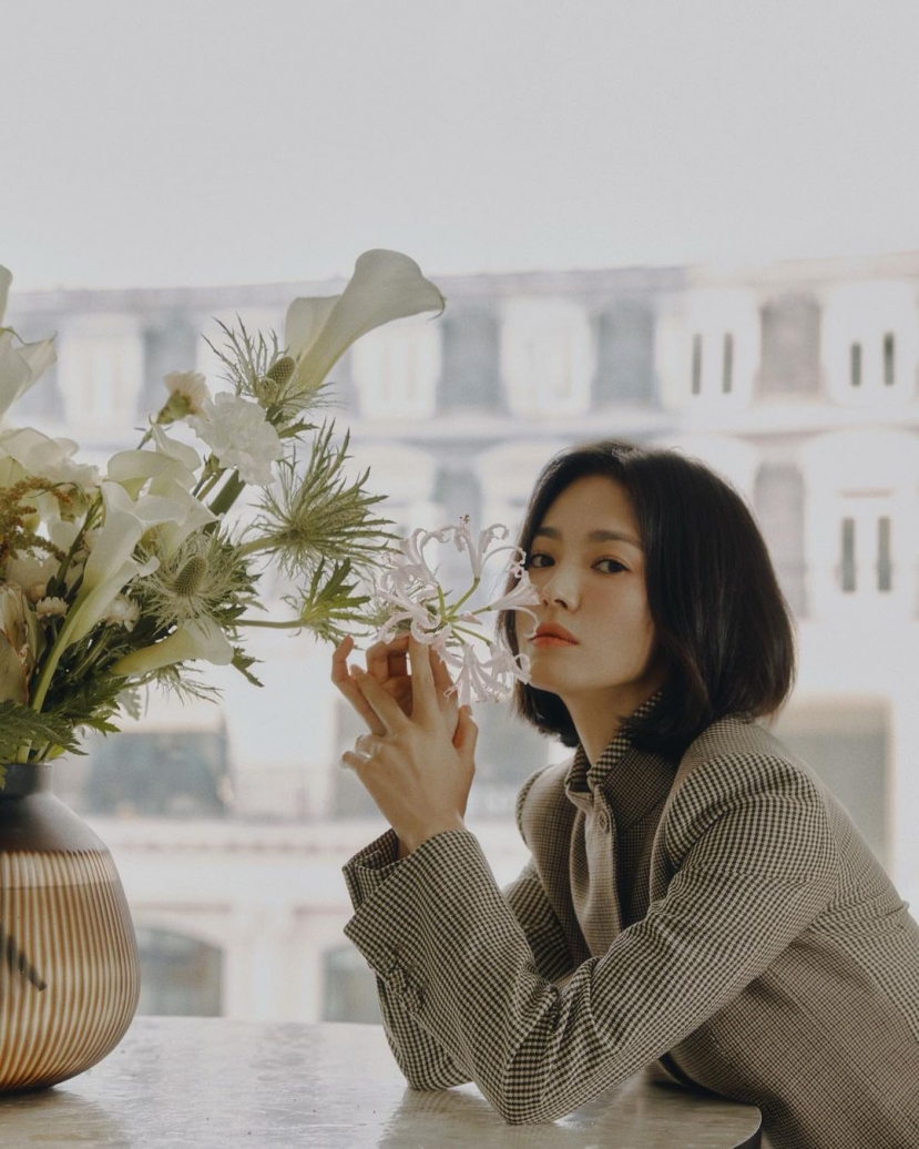 Bóc trần nhan sắc thật ở tuổi 41 của Song Hye Kyo: Liệu có còn xứng danh 'Ngọc nữ'? - Ảnh 6 Bóc trần nhan sắc thật ở tuổi 41 của Song Hye Kyo: Liệu có còn xứng danh 'Ngọc nữ'? - Ảnh 6