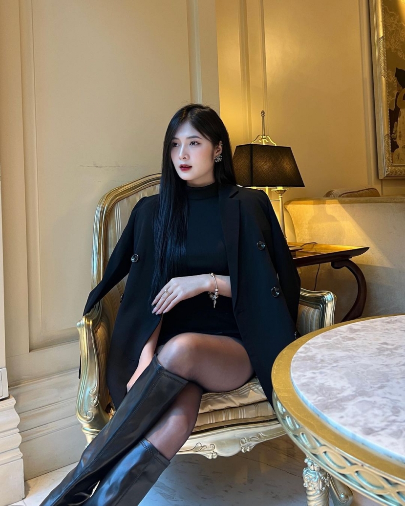 Hiện cô đang là nữ Tiktoker đình đám. Hiện cô đang là nữ Tiktoker đình đám.