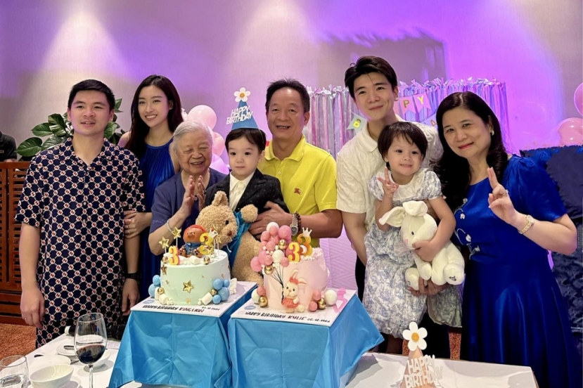 Hoa hậu Đỗ Mỹ Linh cùng gia đình nhà chồng. Ảnh FBNV Hoa hậu Đỗ Mỹ Linh cùng gia đình nhà chồng. Ảnh FBNV