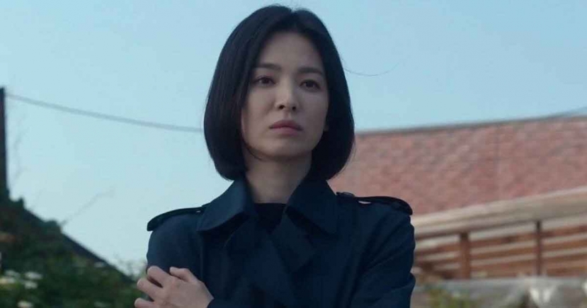 Song Hye Kyo trở thành minh tinh đáng thương nhất lúc này? - Ảnh 2 Song Hye Kyo trở thành minh tinh đáng thương nhất lúc này? - Ảnh 2