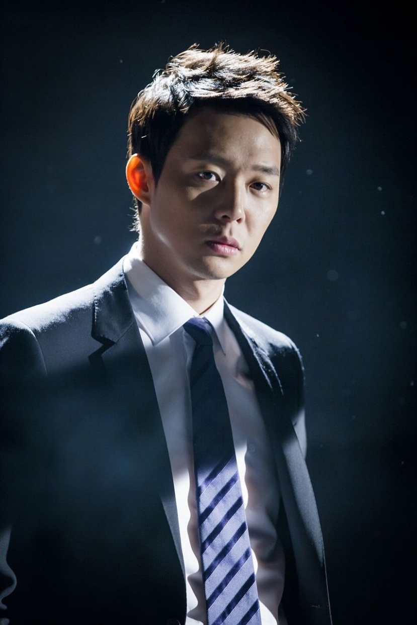 'Hoàng tử gác mái' Park Yoo Chun lộ gương mặt lạ sau vướng bê bối tình dục - Ảnh 2 'Hoàng tử gác mái' Park Yoo Chun lộ gương mặt lạ sau vướng bê bối tình dục - Ảnh 2