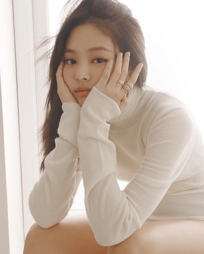 Jennie phá vỡ mọi chuẩn mực. Jennie phá vỡ mọi chuẩn mực.