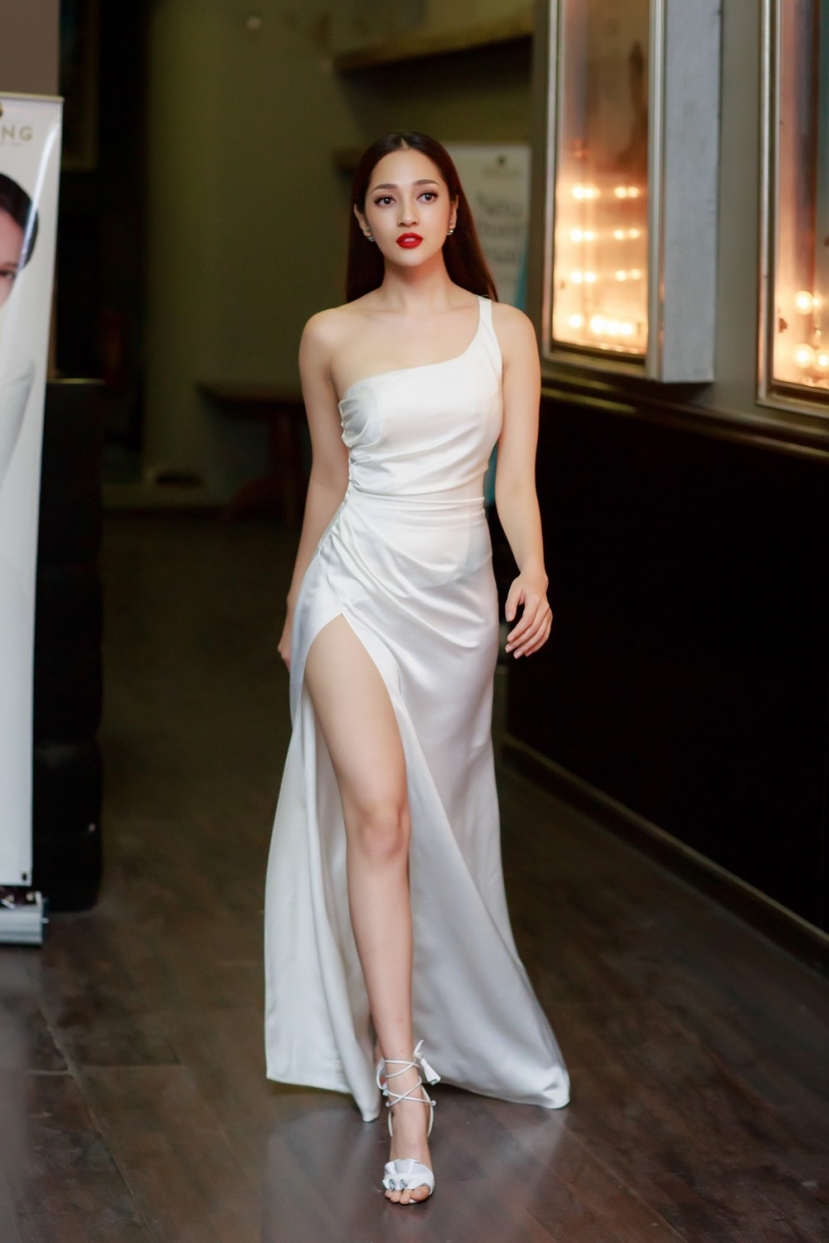 Bảo Anh gặp vận đen sau ồn ào nghi sinh con - Ảnh 1 Bảo Anh gặp vận đen sau ồn ào nghi sinh con - Ảnh 1