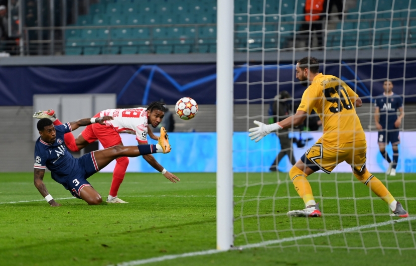 PSG đánh rơi chiến thắng trên đất Đức (ảnh UEFA) PSG đánh rơi chiến thắng trên đất Đức (ảnh UEFA)