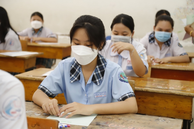 Sở đã huy động gần 400 cán bộ, giáo viên, nhân viên làm nhiệm vụ chấm thi Sở đã huy động gần 400 cán bộ, giáo viên, nhân viên làm nhiệm vụ chấm thi
