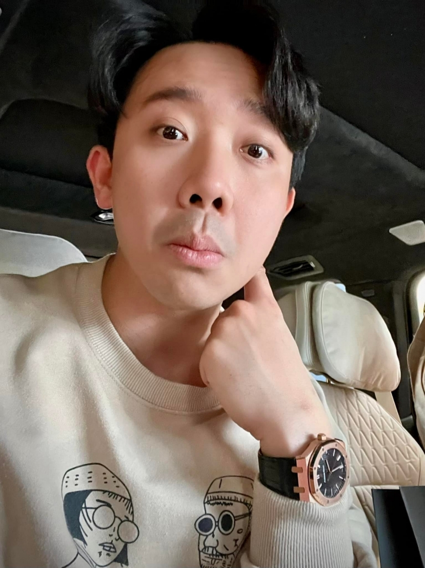 Bộ sưu tập đồng hồ của Trấn Thành khiến cư dân mạng 'lóa mắt' Bộ sưu tập đồng hồ của Trấn Thành khiến cư dân mạng 'lóa mắt'