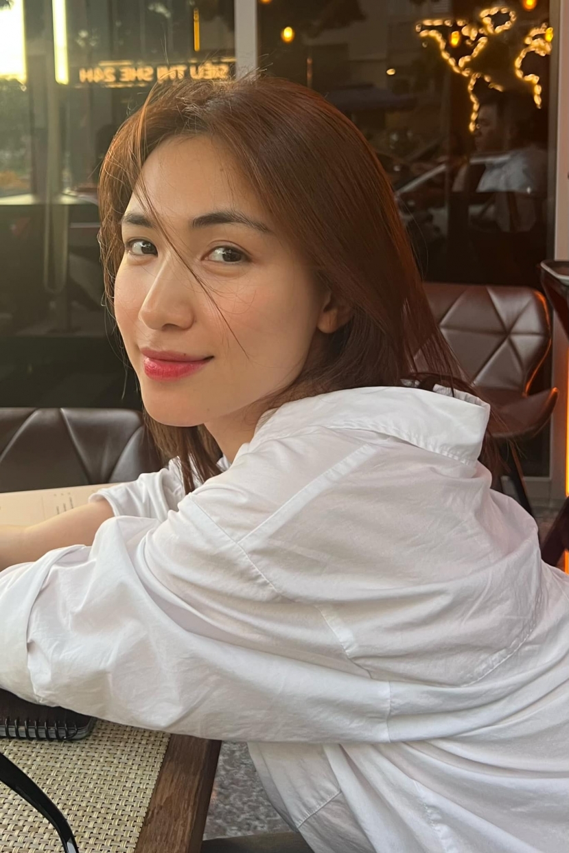 Sau tan vỡ tình cảm, nữ ca sĩ vừa gánh trách nhiệm của một người cha lẫn người mẹ Sau tan vỡ tình cảm, nữ ca sĩ vừa gánh trách nhiệm của một người cha lẫn người mẹ