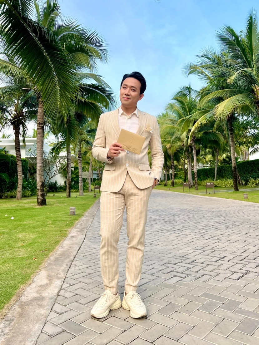 Không chỉ điển trai, tài giỏi, Trấn Thành còn là thánh 'mê' đồ hiệu của làng giải trí Việt Không chỉ điển trai, tài giỏi, Trấn Thành còn là thánh 'mê' đồ hiệu của làng giải trí Việt