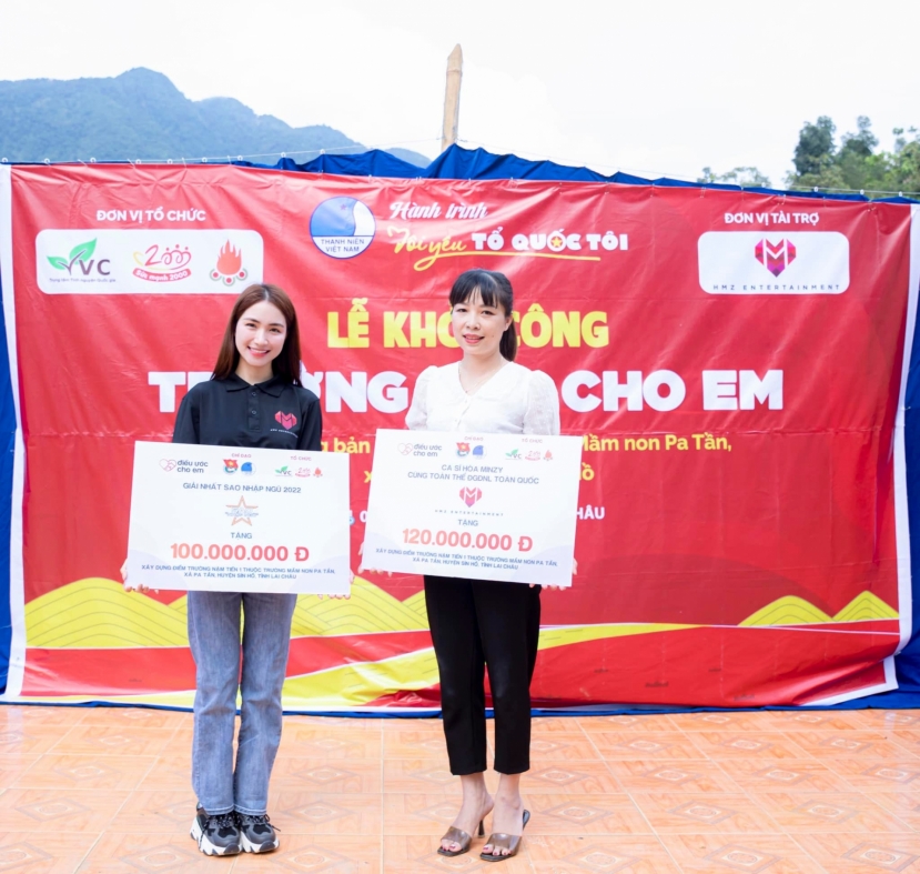 Hòa Minzy trao tặng toàn bộ số tiền 100 triệu đồng nhận được từ Sao Nhập Ngũ, cùng 120 triệu đồng do cô cùng đoàn thể ĐGĐNL toàn quốc quyên góp Hòa Minzy trao tặng toàn bộ số tiền 100 triệu đồng nhận được từ Sao Nhập Ngũ, cùng 120 triệu đồng do cô cùng đoàn thể ĐGĐNL toàn quốc quyên góp
