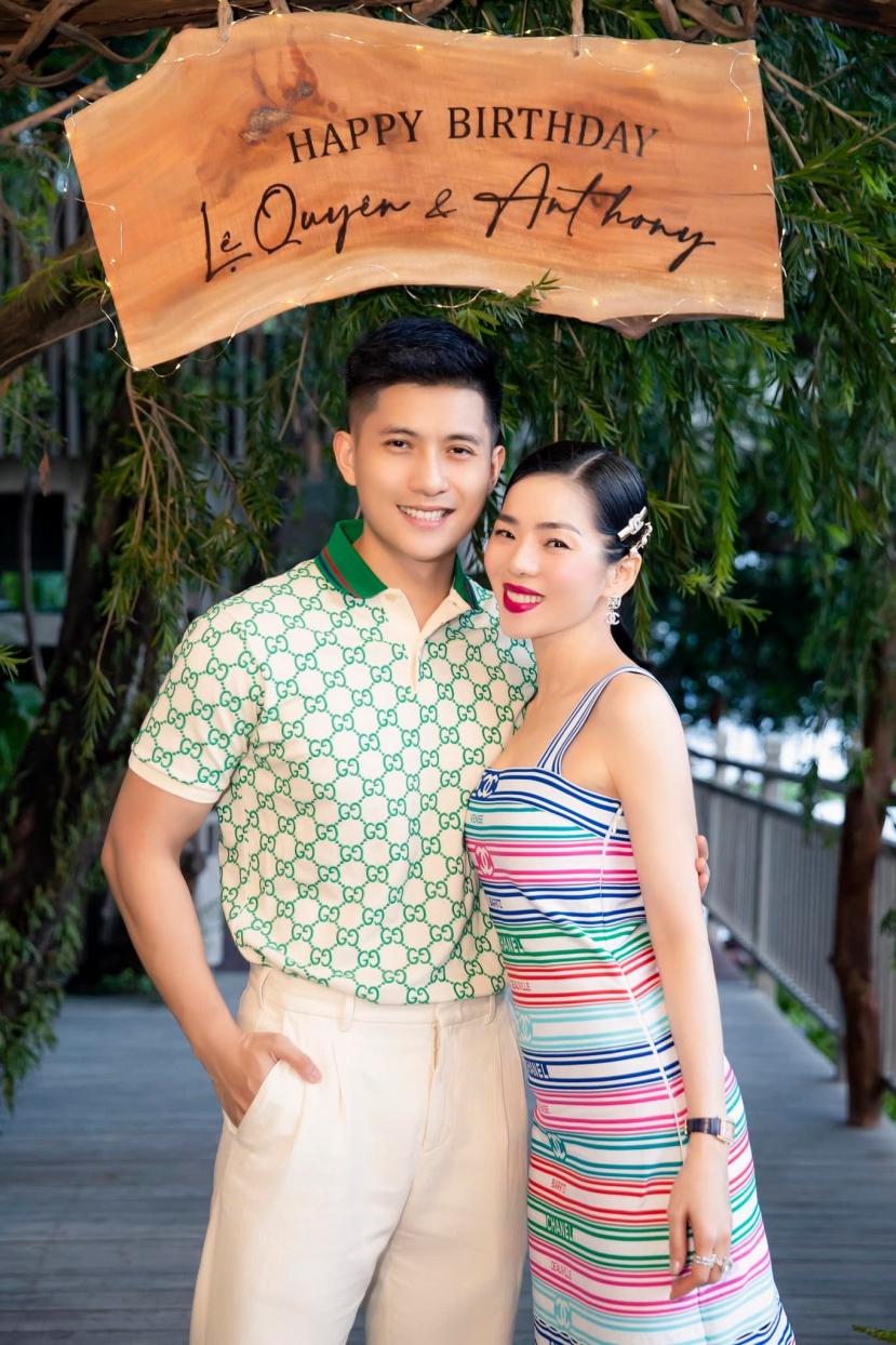 Kể từ ngày say nồng trong tình yêu với Lâm Bảo Châu, Lệ Quyên nhuận sắc hơn hẳn Kể từ ngày say nồng trong tình yêu với Lâm Bảo Châu, Lệ Quyên nhuận sắc hơn hẳn