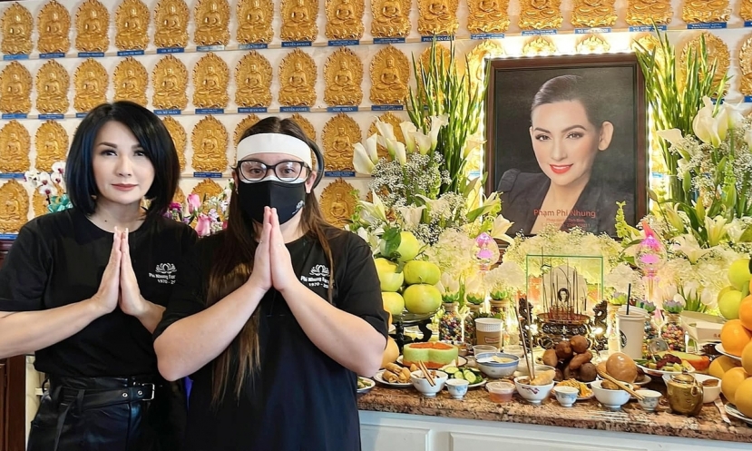 Tro cốt của cố nghệ sĩ đang được thờ cúng tại một ngôi chùa ở Mỹ Tro cốt của cố nghệ sĩ đang được thờ cúng tại một ngôi chùa ở Mỹ