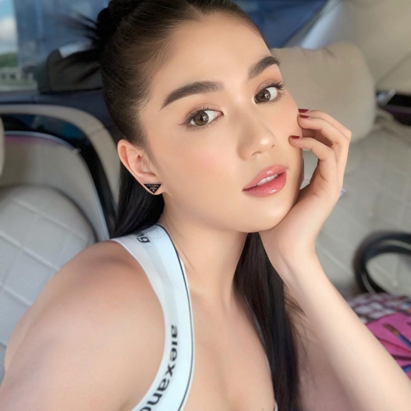 Ngọc Trinh lộ ảnh tố cáo gương mặt thật - Ảnh 2 Ngọc Trinh lộ ảnh tố cáo gương mặt thật - Ảnh 2