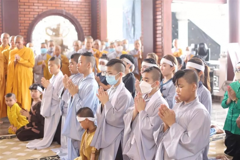 Con nuôi Phi Nhung ngày càng phổng phao, cậu nhóc nhỏ tuổi nhất nay cũng đã khôn lớn Con nuôi Phi Nhung ngày càng phổng phao, cậu nhóc nhỏ tuổi nhất nay cũng đã khôn lớn