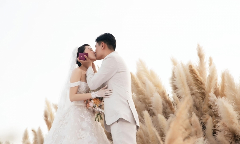 Minh Hằng đang tận hưởng cuộc sống hạnh phúc vợ chồng son cùng chồng doanh nhân Minh Hằng đang tận hưởng cuộc sống hạnh phúc vợ chồng son cùng chồng doanh nhân
